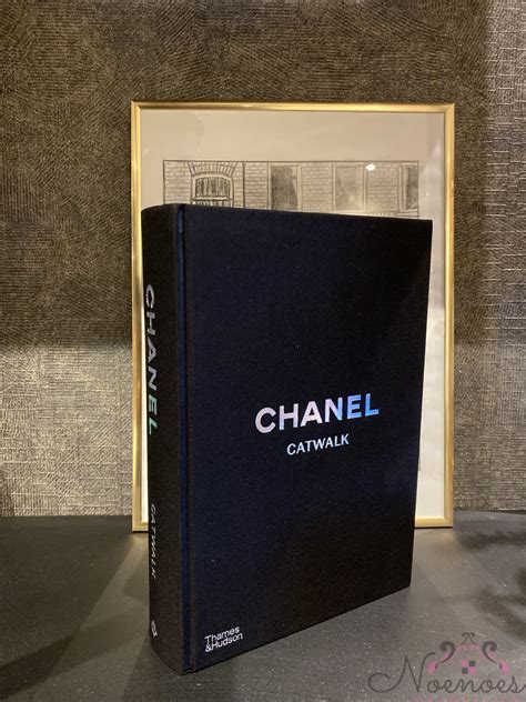 chanel boek decoratie